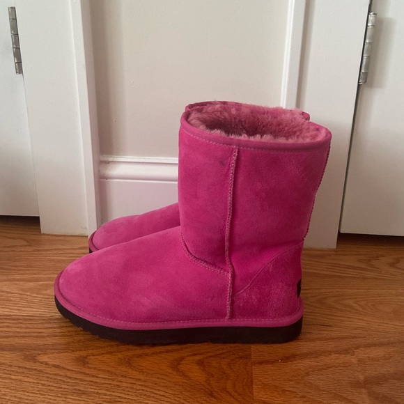 UGG Shoes - Ugg Classic Short Pink